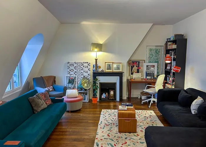 Stylish Montmartre Flat With View