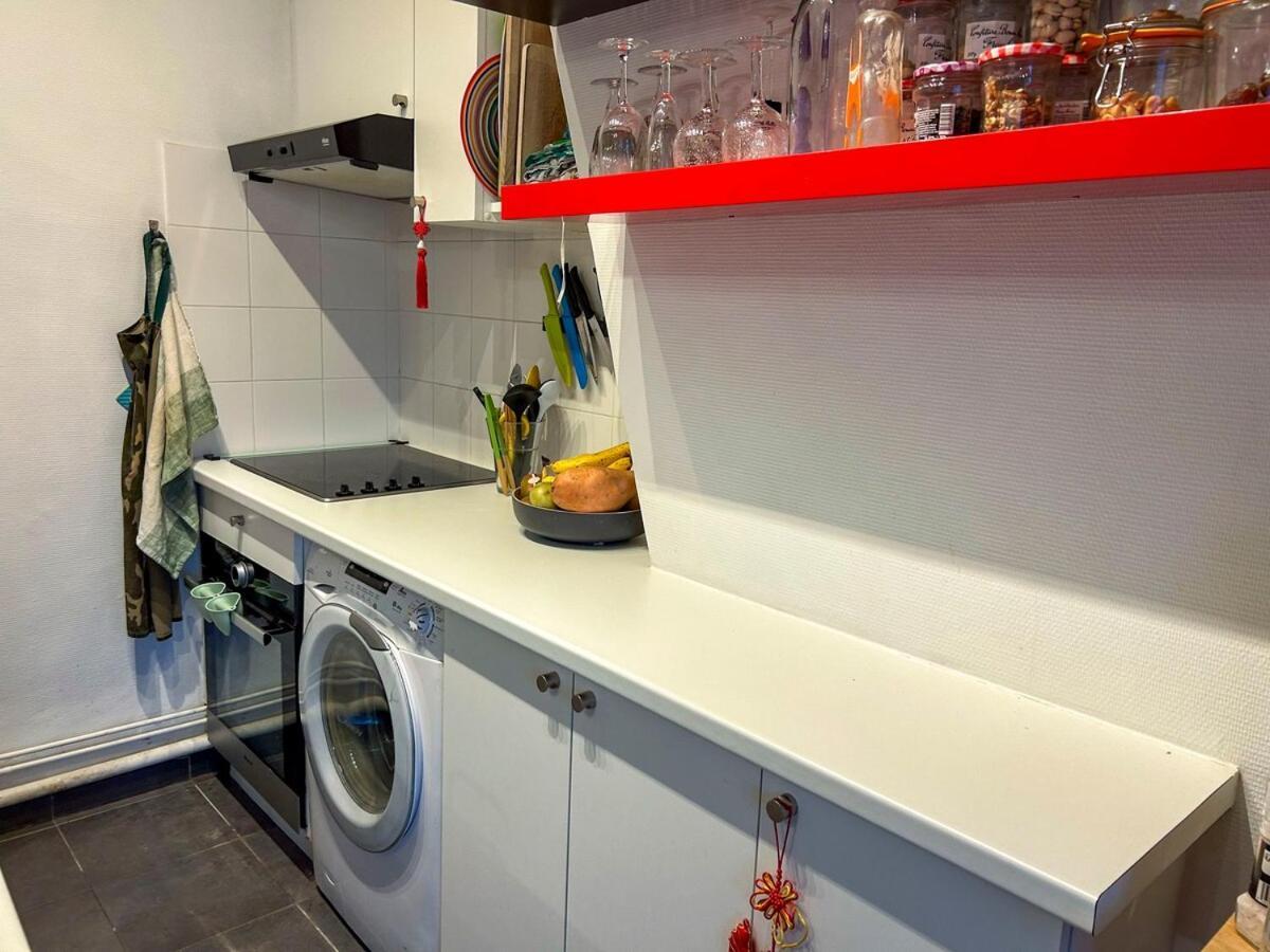 Stylish Montmartre Flat With View *